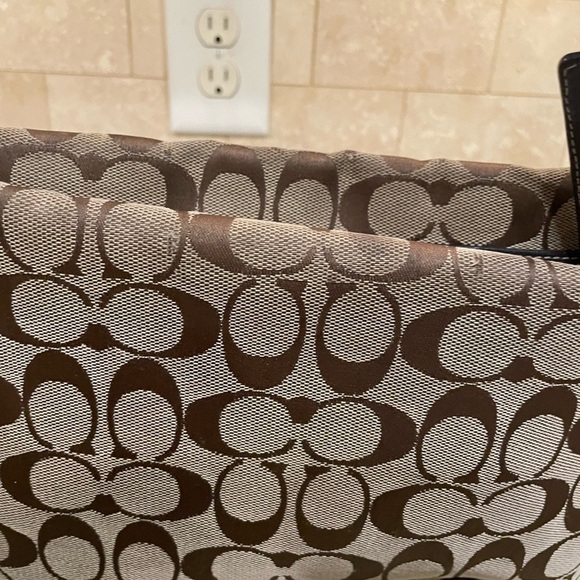 COACH Shoulder Bag Signature Brown Canvas - Picture 6 of 13